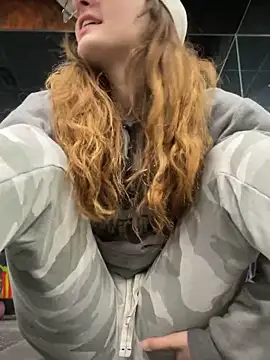 Snapshot of psilybaby chatting on 1, 3, 2025 psilybaby online show from 1, 3, 2025