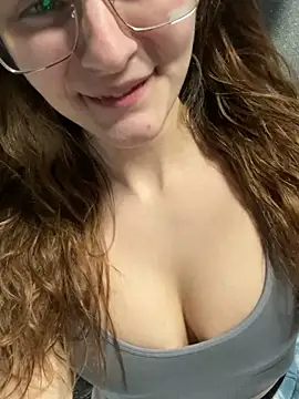 Snapshot of psilybaby chatting on 7, 3, 2025 psilybaby online show from 7, 3, 2025