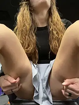 Snapshot of psilybaby chatting on 9, 3, 2025 psilybaby online show from 9, 3, 2025