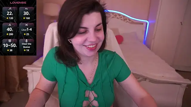 MirandaWong online show from 2, 2, 2025