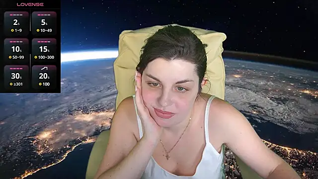 MirandaWong online show from 23, 2, 2025