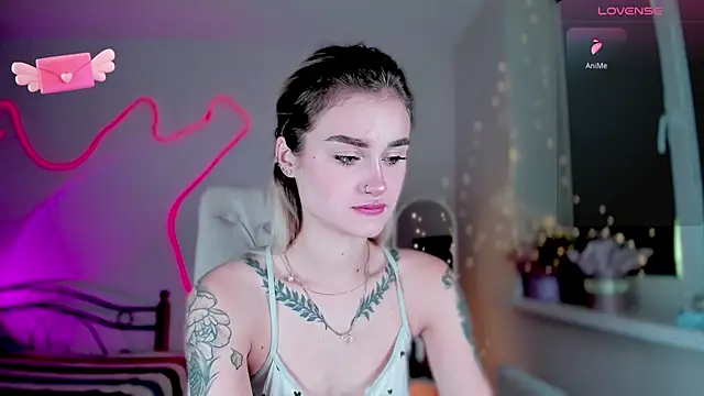  Ravenaa online show from 4, 12, 2024