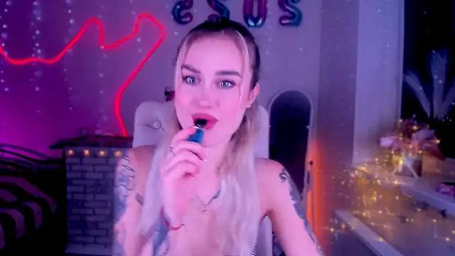  Ravenaa online show from 3, 2, 2025