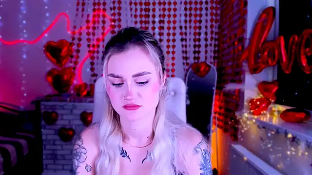  Ravenaa online show from 21, 2, 2025