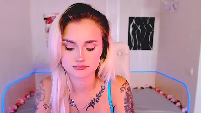  Ravenaa online show from 29, 9, 2025