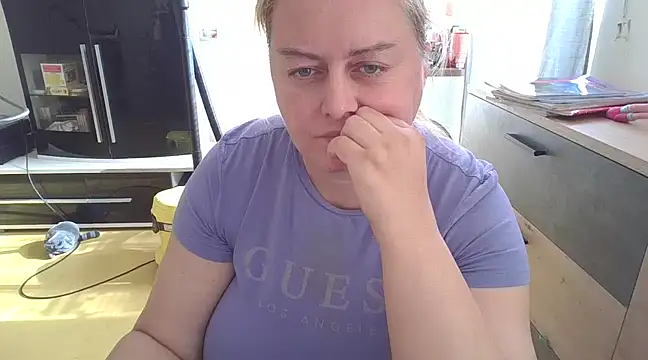 Snapshot of Meliss_Official9 chatting on 24, 2, 2025 Meliss Official9 online show from 24, 2, 2025