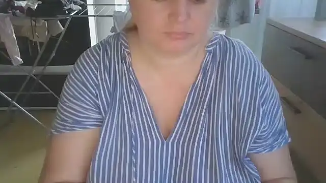 Snapshot of Meliss_Official9 chatting on 3, 3, 2025 Meliss Official9 online show from 3, 3, 2025
