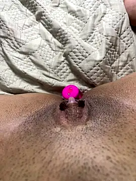 Snapshot of MARYADSUARD chatting on 9, 11, 2025 MARYADSUARD online show from 9, 11, 2025