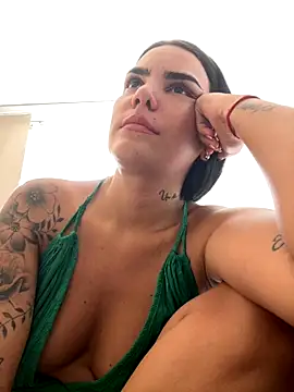 Snapshot of MARYADSUARD chatting on 9, 11, 2025 MARYADSUARD online show from 9, 11, 2025