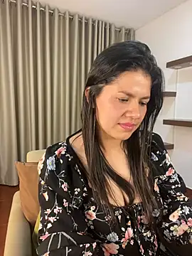 Snapshot of Alice_Biel chatting on 1, 2, 2025 Alice Biel online show from 1, 2, 2025