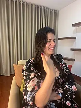 Snapshot of Alice_Biel chatting on 1, 2, 2025 Alice Biel online show from 1, 2, 2025