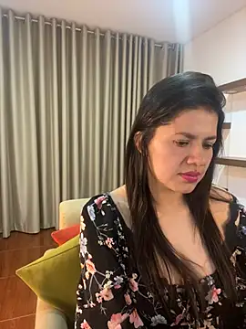 Snapshot of Alice_Biel chatting on 5, 2, 2025 Alice Biel online show from 5, 2, 2025