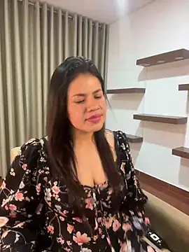 Snapshot of Alice_Biel chatting on 10, 3, 2025 Alice Biel online show from 10, 3, 2025