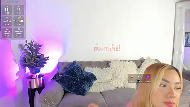 Sofi Vasquez online show from 17, 2, 2025