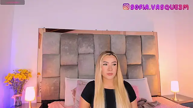 Sofi Vasquez online show from 7, 10, 2025