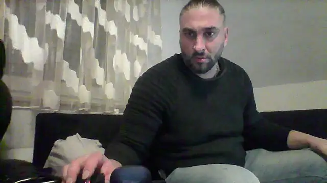 NewyorkDimi online show from 4, 3, 2025