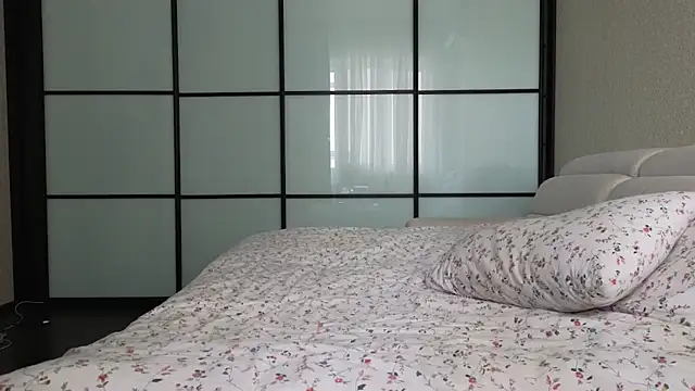 elsa limerence online show from 4, 10, 2025