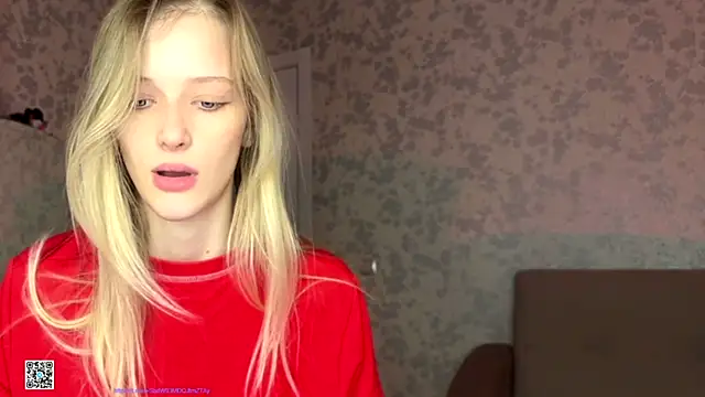 Evvie Summn1 online show from 4, 11, 2025