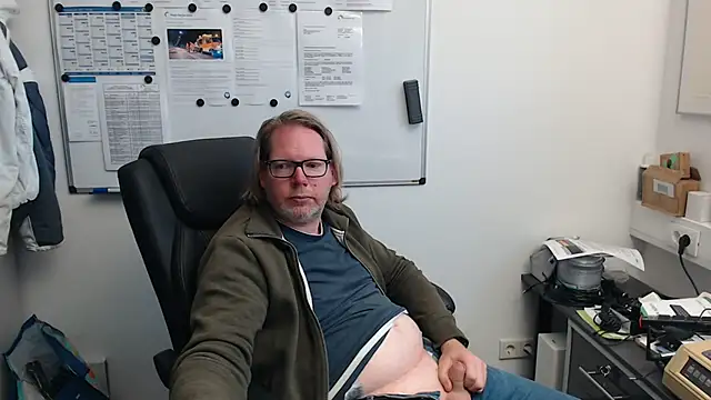 Snapshot of VSteph chatting on 24, 9, 2025 VSteph online show from 24, 9, 2025
