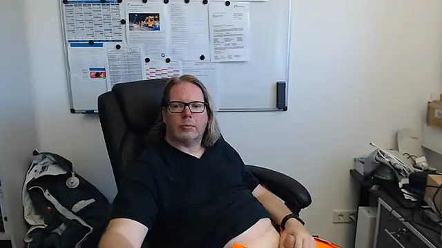 Snapshot of VSteph chatting on 3, 8, 2026 VSteph online show from 3, 8, 2026