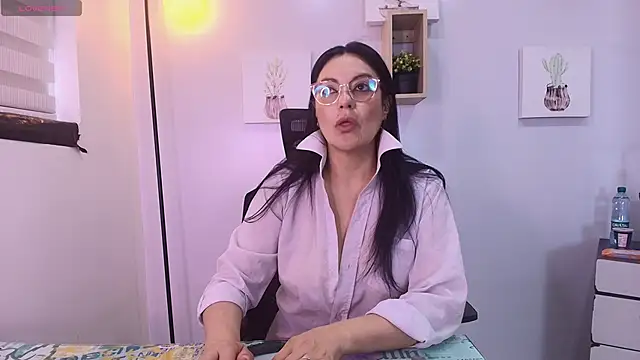 Zuzana21 online show from 4, 5, 2026