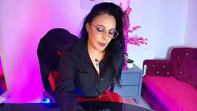 Snapshot of Zuzana21 chatting on 18, 6, 2026 Zuzana21 online show from 18, 6, 2026