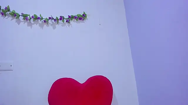 nicollee18 online show from 1, 2, 2025