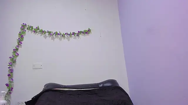 nicollee18 online show from 7, 2, 2025