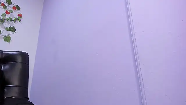 nicollee18 online show from 11, 2, 2025