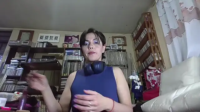 Snapshot of Tiramisu89 chatting on 22, 12, 2024 Tiramisu89 online show from 22, 12, 2024