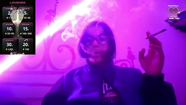 Snapshot of Tiramisu89 chatting on 3, 10, 2025 Tiramisu89 online show from 3, 10, 2025