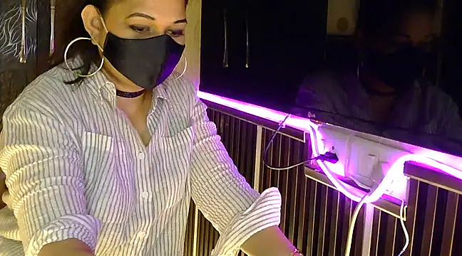 Snapshot of fabdemira chatting on 21, 1, 2025 fabdemira online show from 21, 1, 2025