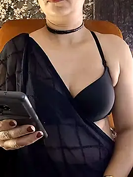 Snapshot of fabdemira chatting on 1, 2, 2025 fabdemira online show from 1, 2, 2025