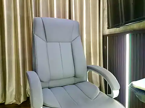 Snapshot of fabdemira chatting on 3, 10, 2025 fabdemira online show from 3, 10, 2025