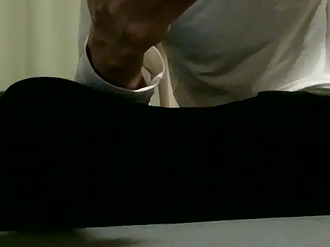 Snapshot of UKI06 chatting on 10, 1, 2025 UKI06 online show from 10, 1, 2025