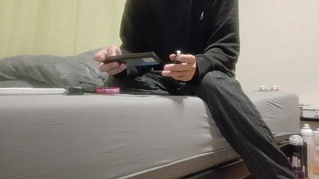 Snapshot of UKI06 chatting on 22, 11, 2025 UKI06 online show from 22, 11, 2025