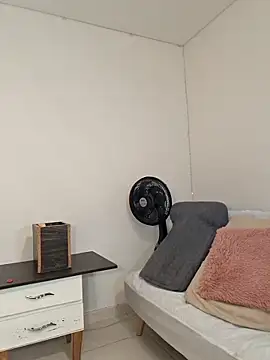 Anal Luucia online show from 15, 6, 2026