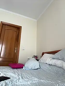 soli-lov online show from 10, 1, 2025