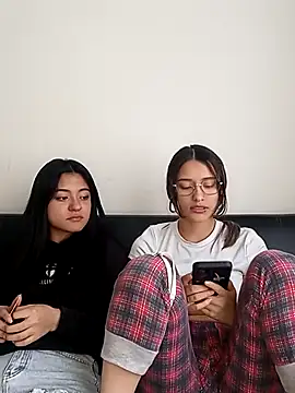 Snapshot of Gabby_and_Alice chatting on 28, 2, 2025 Gabby and Alice online show from 28, 2, 2025