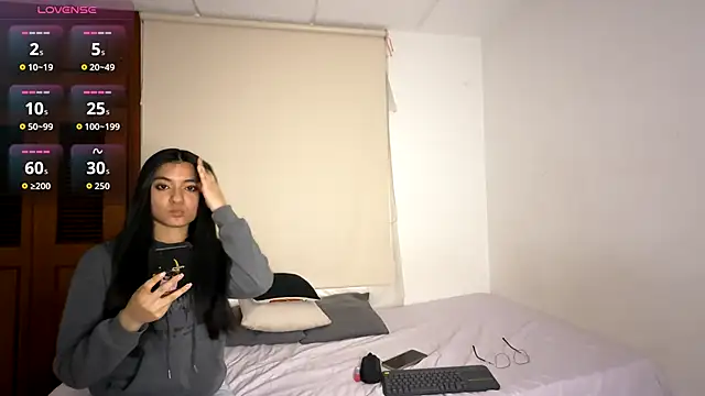 Snapshot of Gabby_and_Alice chatting on 17, 9, 2025 Gabby and Alice online show from 17, 9, 2025