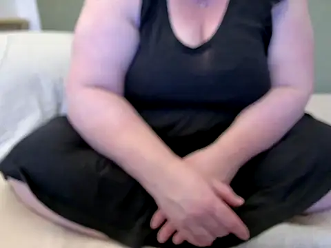 MarthaBriest online show from 6, 7, 2026