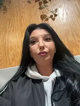 Tisha Busty online show from 9, 3, 2025