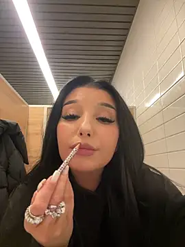 Tisha Busty online show from 14, 3, 2025