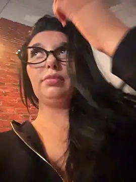 Tisha Busty online show from 30, 4, 2026