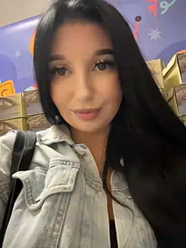 Tisha Busty online show from 27, 7, 2026