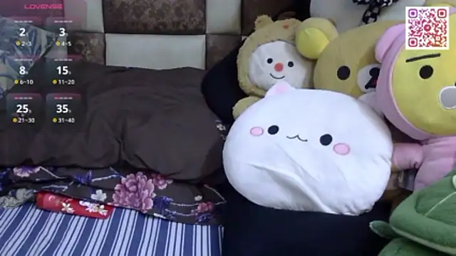 Snapshot of Tiny_lusty chatting on 5, 3, 2026 Tiny lusty online show from 5, 3, 2026