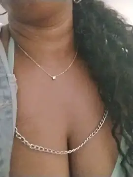 Snapshot of KittyKayla chatting on 4, 11, 2025 KittyKayla online show from 4, 11, 2025