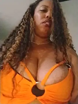 Snapshot of KittyKayla chatting on 25, 11, 2025 KittyKayla online show from 25, 11, 2025