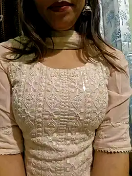 MIss-Naina online show from 29, 1, 2025