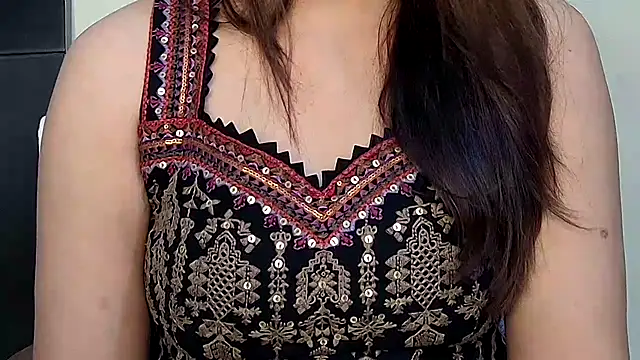 MIss-Naina online show from 25, 10, 2025